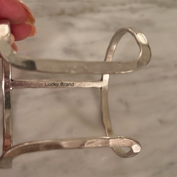 Lucky brand hammered silver cuff bracelet - Picture 3 of 3